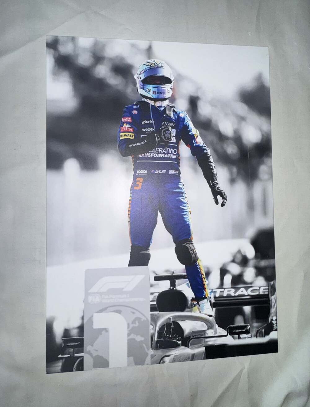 Displate Metal Poster Daniel Ricciardo McLaren F1 Monza 2021